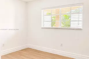 8851 NW 119th St, Hialeah Gardens, FL 33018 - Photo 6