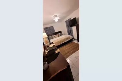 104 NE 5th St, Fort Lauderdale, FL 33301 - Photo 16