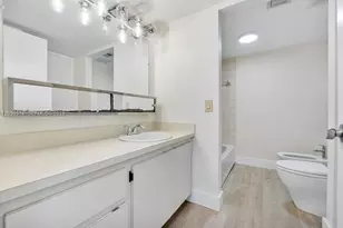 995 SW 84th Ave, Miami, FL 33144 - Photo 10