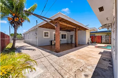 920 NW 35th Ave, Miami, FL 33125 - Photo 32