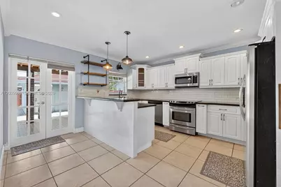920 NW 35th Ave, Miami, FL 33125 - Photo 22