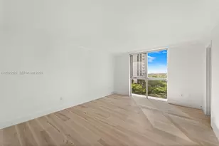 600 Grapetree Dr, Key Biscayne, FL 33149 - Photo 22
