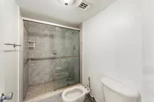 600 Grapetree Dr, Key Biscayne, FL 33149 - Photo 28