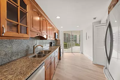 600 Grapetree Dr #7ES, Key Biscayne, FL 33149 - Photo 8