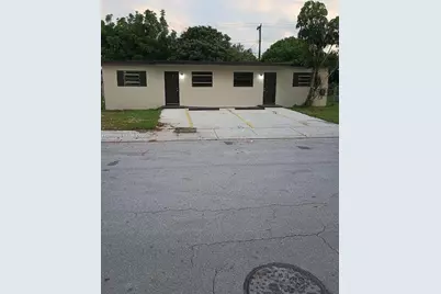10540 SW 172nd St, Miami, FL 33157 - Photo 2