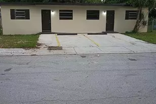 10540 SW 172nd St, Miami, FL 33157 - Photo 2