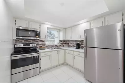 2894 E Crosley Dr E #D, West Palm Beach, FL 33415 - Photo 1