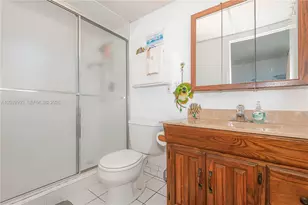 2800 Somerset Dr, Lauderdale Lakes, FL 33311 - Photo 24