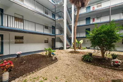 2800 Somerset Dr #115J, Lauderdale Lakes, FL 33311 - Photo 26