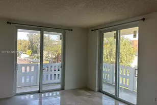 919 Hillcrest Dr, Hollywood, FL 33021 - Photo 2