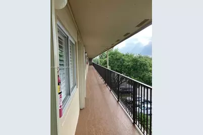 850 SW 133 Ter #411B, Pembroke Pines, FL 33027 - Photo 8