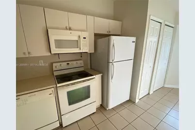 930 NE 34th Ave #202, Homestead, FL 33033 - Photo 20