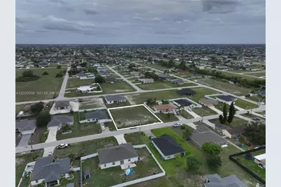 530 NW 23rd Ter, Cape Coral, FL 33993 - Photo 22