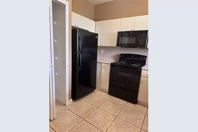 7070 NW 177th St #203-10, Hialeah, FL 33015 - Photo 12