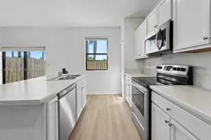 11296 SW 254th Terrace, Homestead, FL 33032 - Photo 4