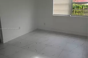 713 NW 4th St, Hallandale Beach, FL 33009 - Photo 10