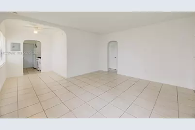 1980 Biarritz Dr, Miami Beach, FL 33141 - Photo 18