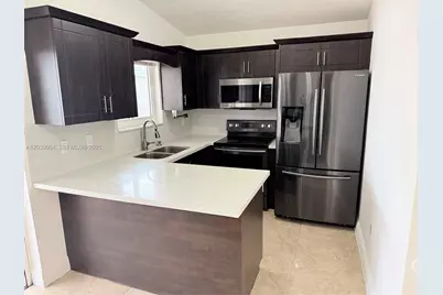 2854 W 75th Ter, Hialeah, FL 33018 - Photo 18