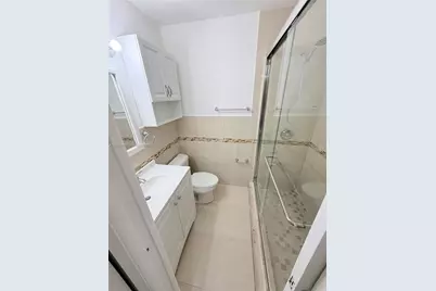 2854 W 75th Ter, Hialeah, FL 33018 - Photo 16