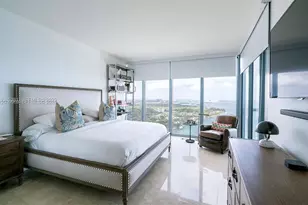 601 NE 36th St, Miami, FL 33137 - Photo 2