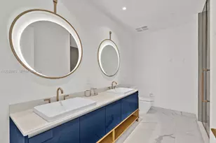 2655 S Bayshore Dr, Miami, FL 33133 - Photo 20