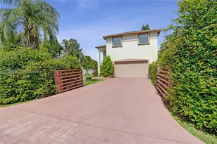 2151 NW 121st Ave, Plantation, FL 33323 - Photo 4