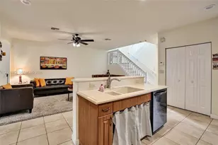 2151 NW 121st Ave, Plantation, FL 33323 - Photo 34