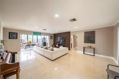 17901 SW 92nd Ct, Palmetto Bay, FL 33157 - Photo 6