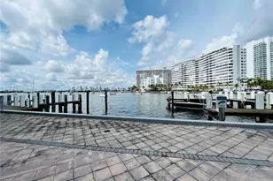 1470 Lincoln Terrace, Miami Beach, FL 33139 - Photo 2