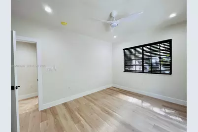 1470 Lincoln Ter #2, Miami Beach, FL 33139 - Photo 12