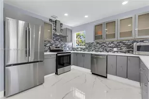 1010 NW 196th St, Miami Gardens, FL 33169 - Photo 8
