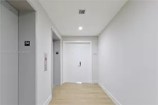 700 NE 24th St, Miami, FL 33137 - Photo 6