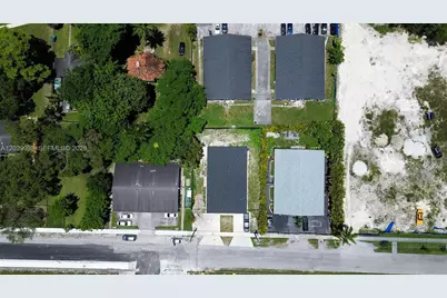 13720 NE 2nd Ct, North Miami, FL 33161 - Photo 16