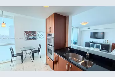 19400 Turnberry Way #1131, Aventura, FL 33180 - Photo 10