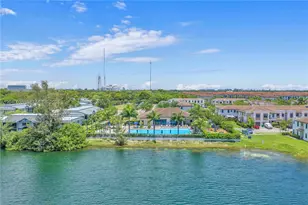 670 NE 207th St, Miami, FL 33179 - Photo 54