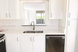 406 NW 68th Ave, Plantation, FL 33317 - Photo 1
