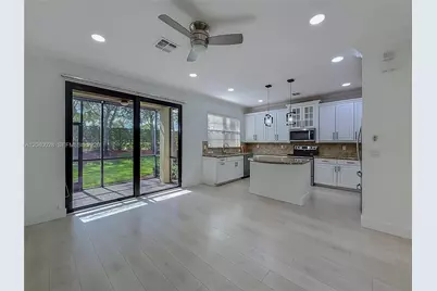 7266 NW 108th Way, Parkland, FL 33076 - Photo 14