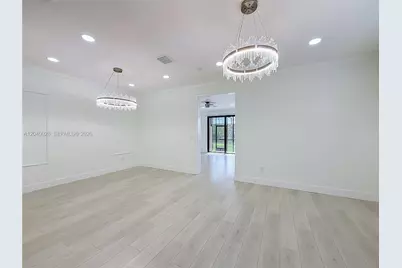 7266 NW 108th Way, Parkland, FL 33076 - Photo 8