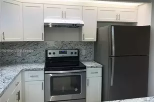 13105 SW 16th Ct, Pembroke Pines, FL 33027 - Photo 14