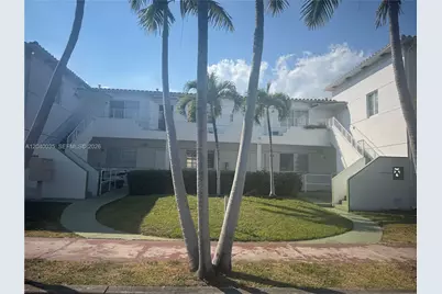 7130 Rue Versailles #11, Miami Beach, FL 33141 - Photo 1