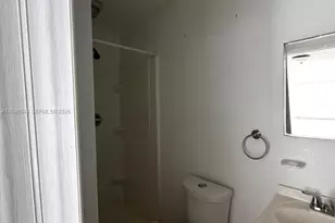 1201 NE 148th St, Miami, FL 33161 - Photo 12
