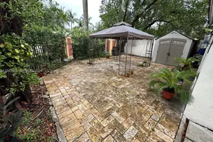 4273 NE 10th Ct, Homestead, FL 33033 - Photo 2