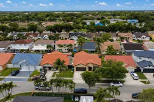 7743 SW 157th Pl, Miami, FL 33193 - Photo 6