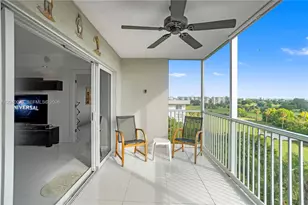 3050 N Palm Aire Dr, Pompano Beach, FL 33069 - Photo 18