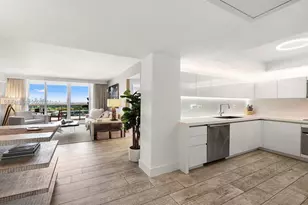 102 24, Miami Beach, FL 33139 - Photo 2