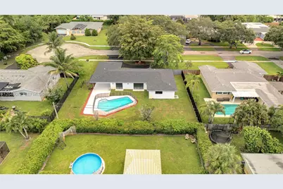 6940 NW 6th St, Plantation, FL 33317 - Photo 32