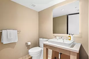102 24, Miami Beach, FL 33139 - Photo 32