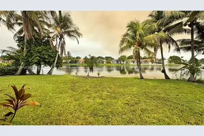 17471 SW 12th St, Pembroke Pines, FL 33029 - Photo 26