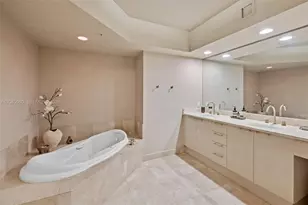 14951 Royal Oaks Ln, North Miami, FL 33181 - Photo 22