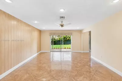 2518 NW 121st Dr, Coral Springs, FL 33065 - Photo 8